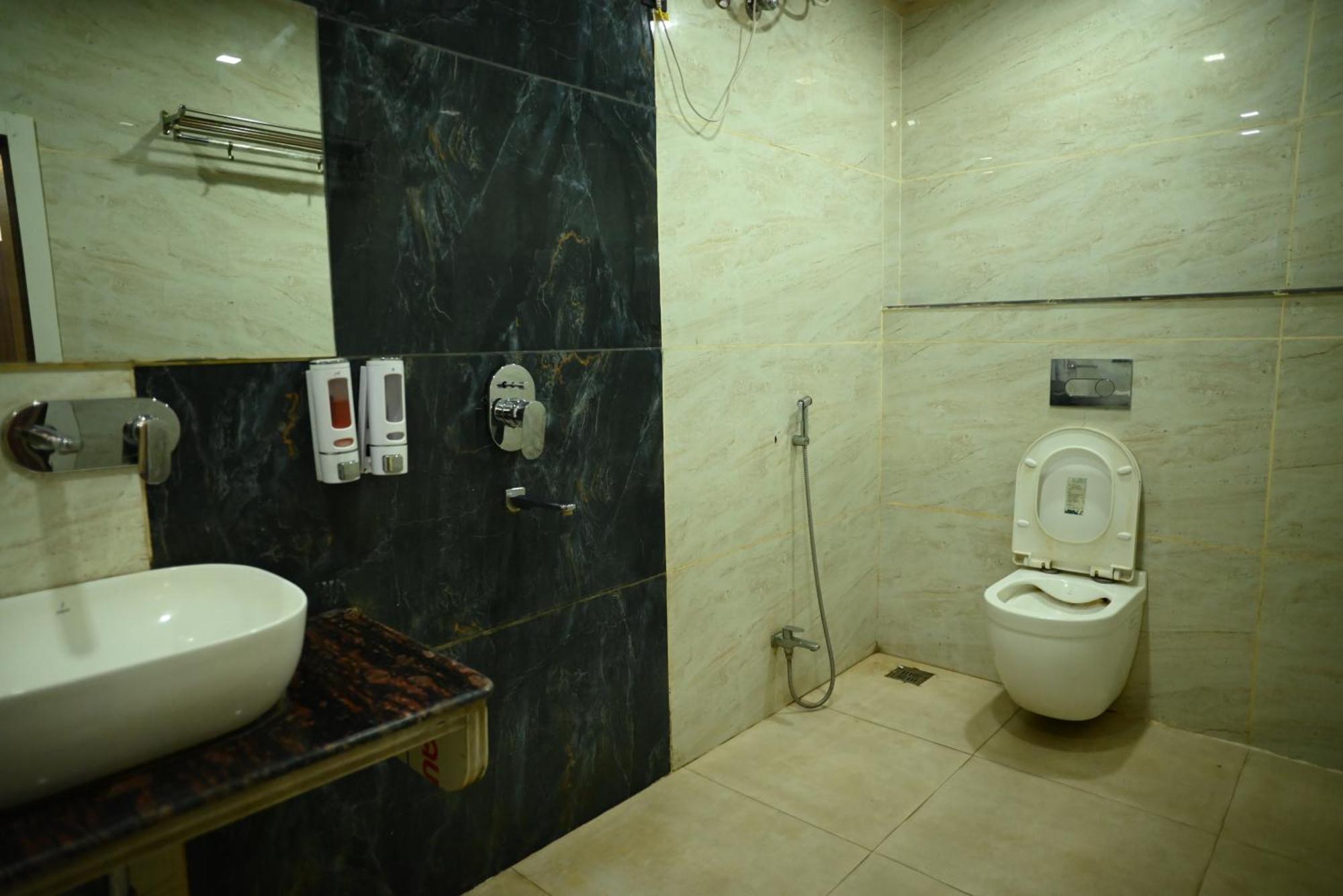 Kings Inn Hotel Ranchi Eksteriør billede